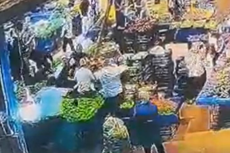 Bursa Karacabey’de sopalı kavga -