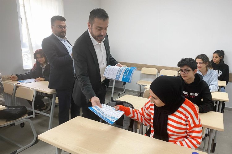 Bursa Kestel'de lise ve üniversite adaylarına deneme sınavı -