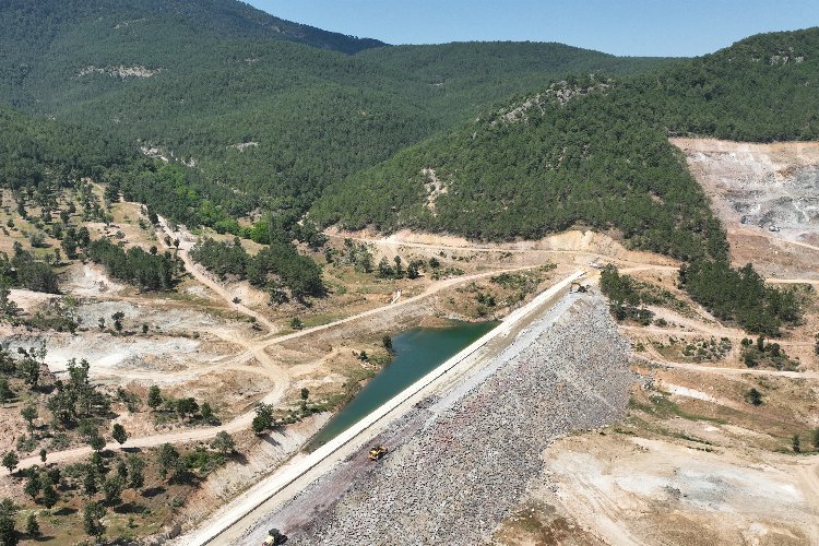 Bursa Kocadere Göleti'nde imalatların yüzde 45'i tamamlandı -