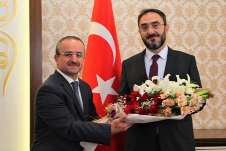Bursa Müftüsü Karabayır görevine başladı -
