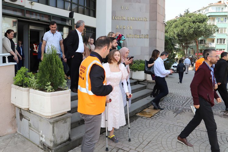 Bursa Milli Eğitim'de afet tatbikatı -