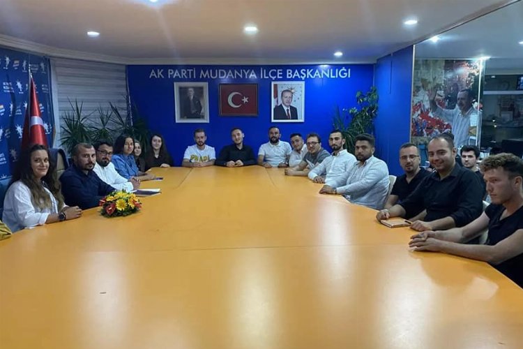 Bursa Mudanya’da ‘AK Gençlik’ yönetimi belli oldu -