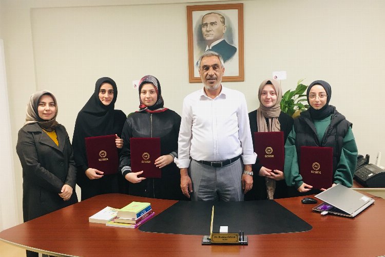 Bursa Mudanya'da ‘Hafızlık Belgeleri’ne kavuştular -