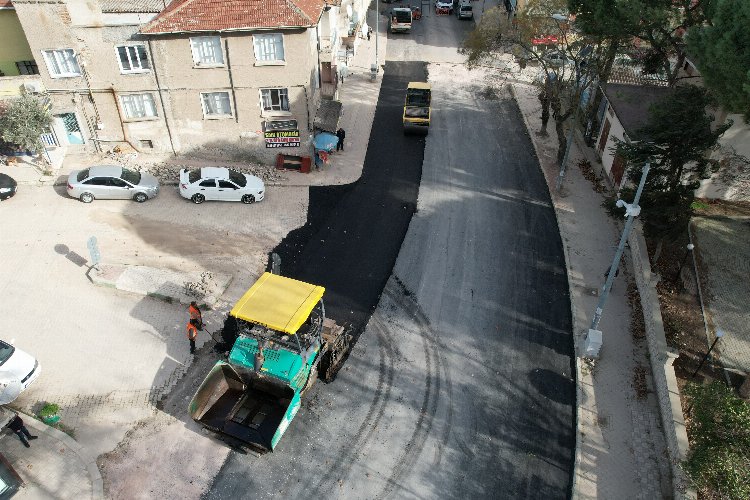 Bursa Mustafakemalpaşa’da sıra üstyapıda -