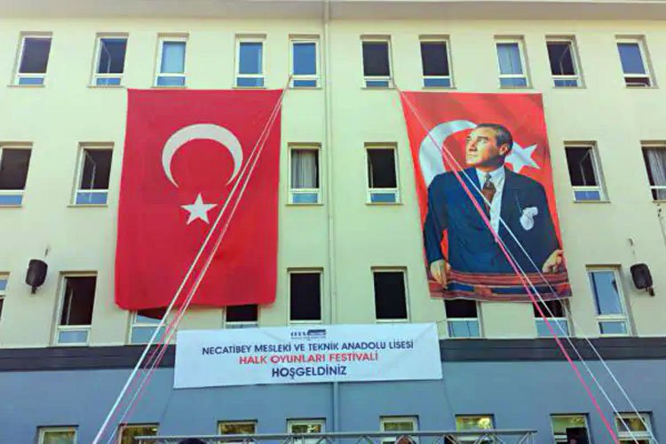Bursa Necatibey MTAL'de halk oyunları ilgisi -