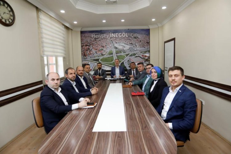 Bursa İnegöl Belediyesi bayrama hazır -