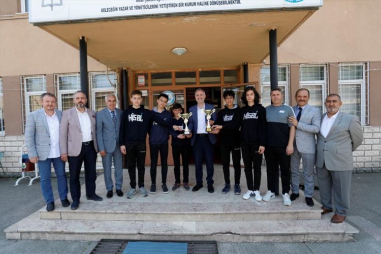 Bursa İnegöl'de Başkan Taban'dan Türkiye şampiyonlarına ziyaret -