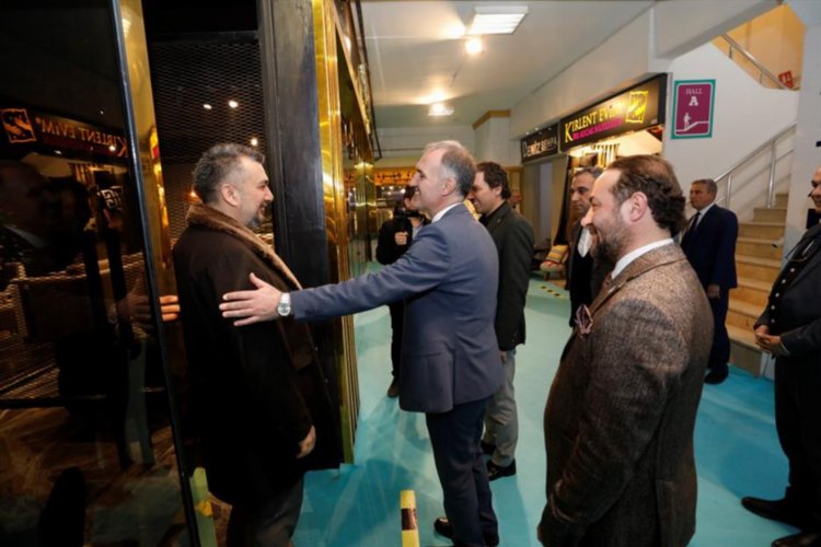 Bursa İnegöl'de Başkan Taban Modef Fuarını ziyaret etti -