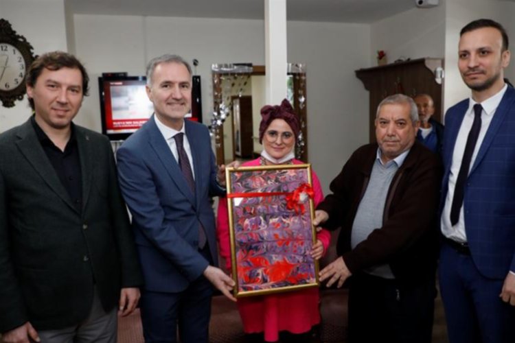 Bursa İnegöl'de huzur evi sakinlerine sürpriz ziyaret -