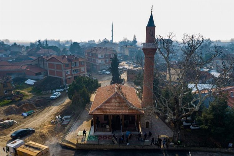 Bursa İnegöl'de Tarihi İvaz Paşa Camii ibadete açıldı -