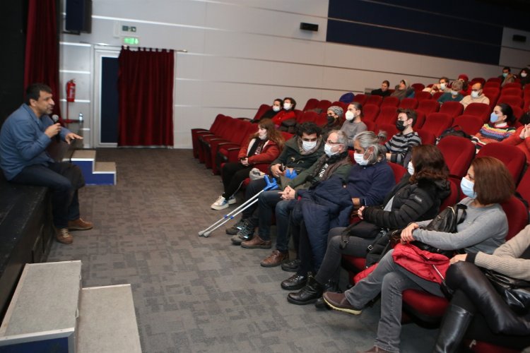 Bursa Nilüfer'de kadınların hak mücadelesini anlatan filme yoğun ilgi -