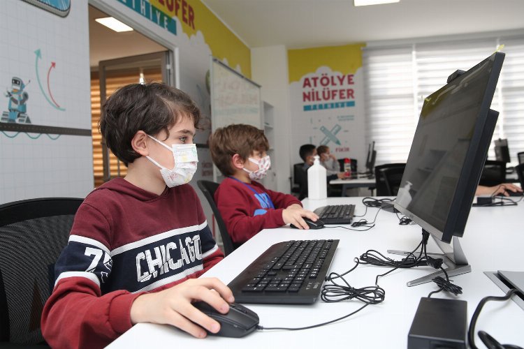 Bursa Nilüfer'de çocuklar atölyelerde -