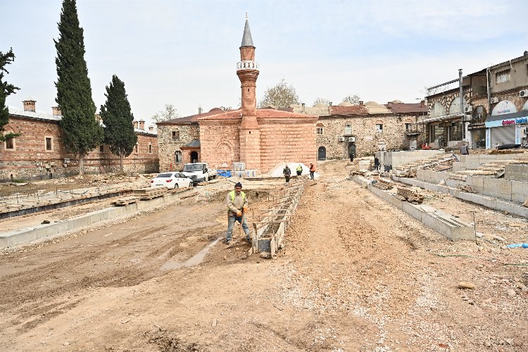 Bursa'nın kalbi 'Hanlar'da geri sayım -