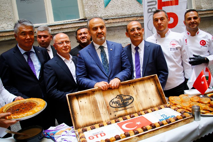 Bursa'nın lezzetleri Macaristan'da tanıtıldı -
