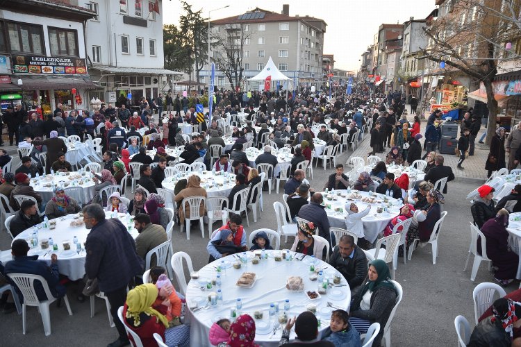 Bursa Orhaneli'de 'meydan' iftarı -