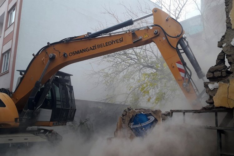 Bursa Osmangazi'de 1 yılda 107 metruk bina yıkıldı