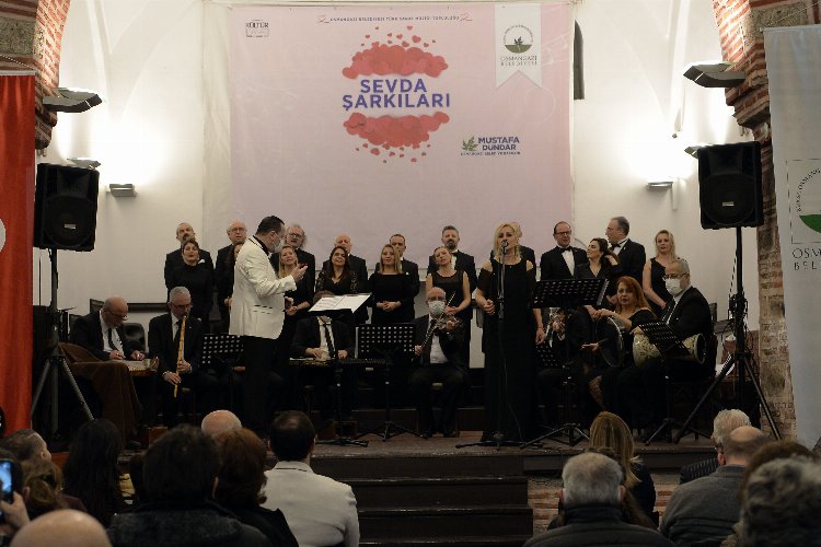 Bursa Osmangazi'de 14 Şubat'a özel 'sevda şarkıları' -