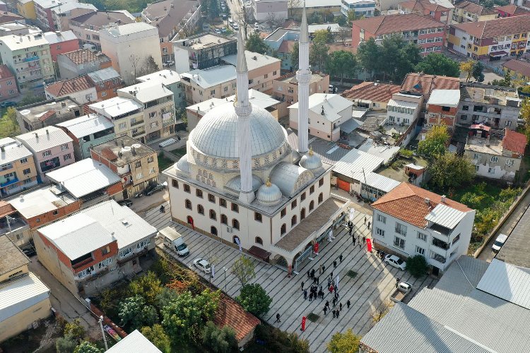 Bursa Osmangazi'de 20 yıldır çözülemeyen sorun! 300 bin vatandaşın yolu kapalı -
