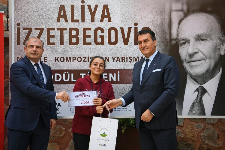 Bursa Osmangazi'de 'Aliya İzzetbegoviç Makale Yarışması' sonuçlandı -