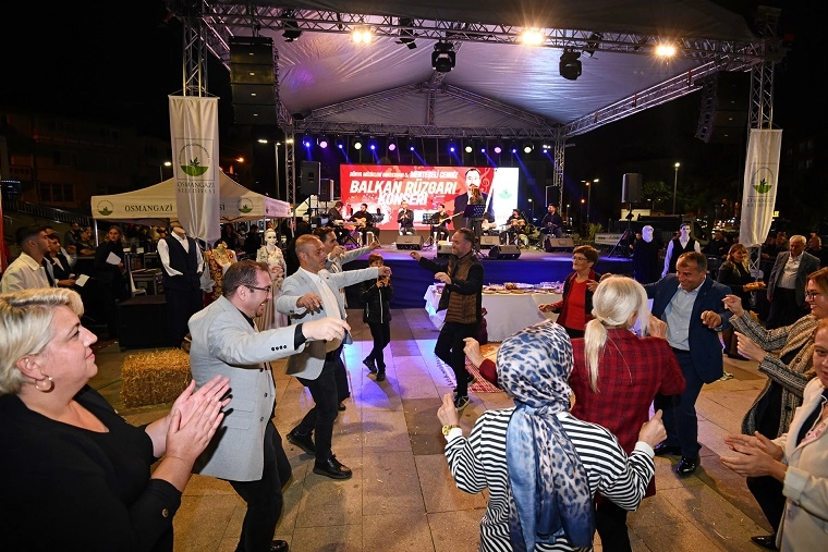 Bursa Osmangazi’de Balkan ezgileri -