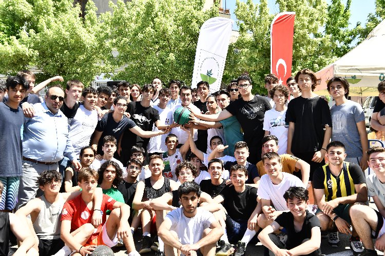 Bursa Osmangazi’de basketbol coşkusu -