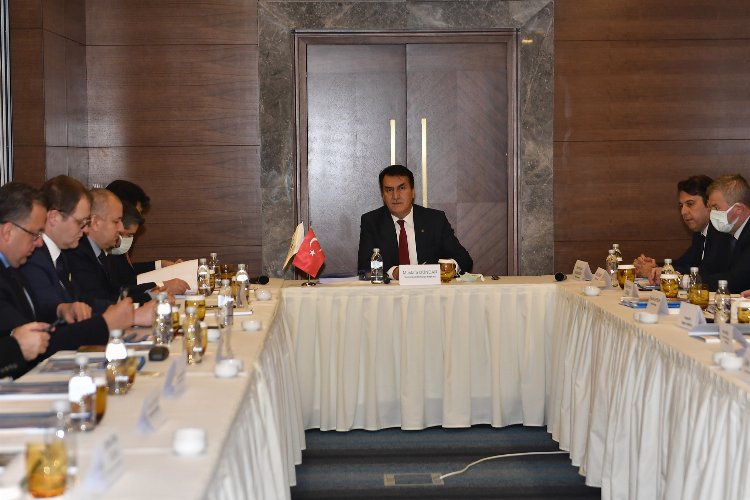Bursa Osmangazi'de birim müdürleri 2021'yi değerlendirdi -