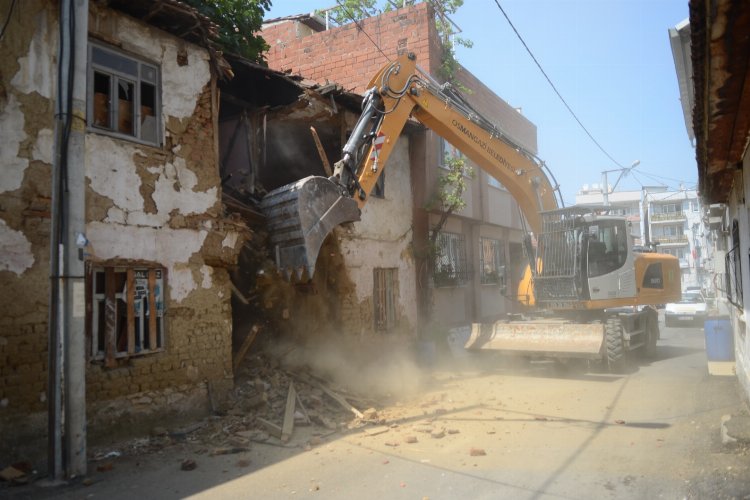 Bursa Osmangazi'de huzur veren yıkımlar sürüyor -