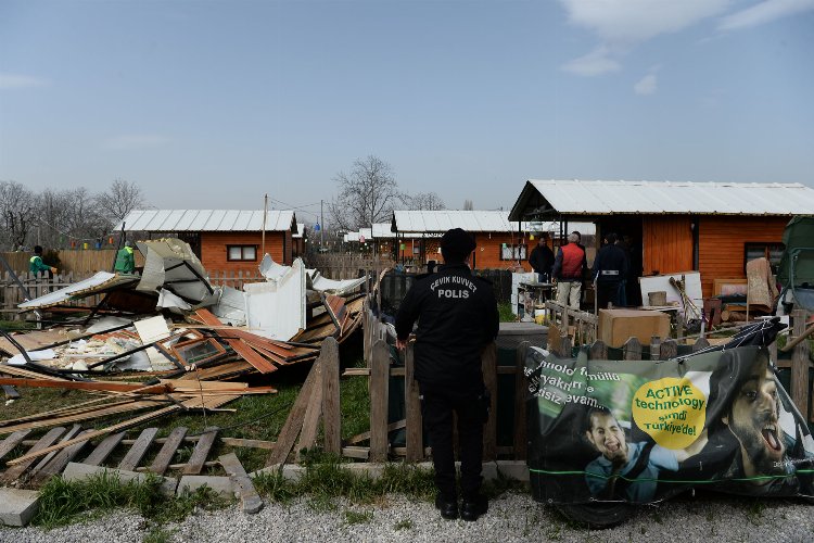 Bursa Osmangazi'de kaçak hobi evi operasyonu -
