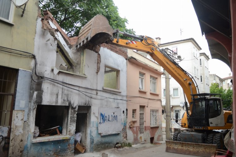Bursa Osmangazi'de metruklar huzur için yıkılıyor -