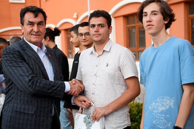 Bursa Osmangazi'de uluslararası öğrenciler gururlandırıyor -