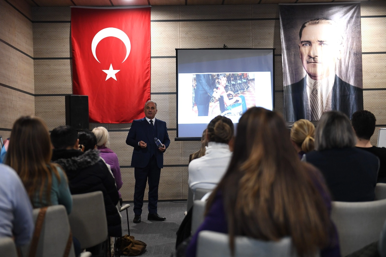 Bursa Osmangazi'den engelliler ve aileleri için seminer -