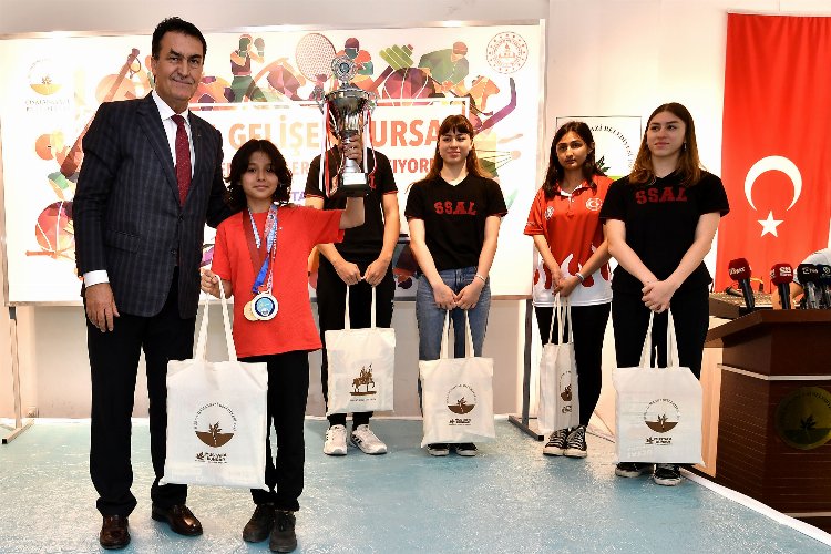 Bursa Osmangazi’nin sporda başarı ve gurur tablosu -