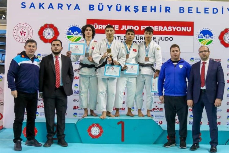 Bursa Osmangazili judocular 'Ümitler'e damga vurdu -