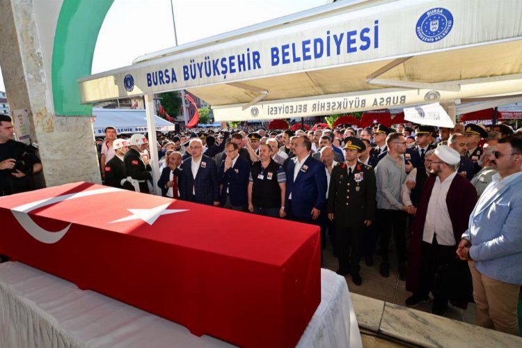 Bursa şehidini son yolculuğuna uğurladı -