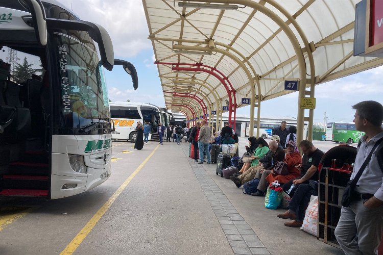 Bursa Terminali'nde bayram hareketliliği -