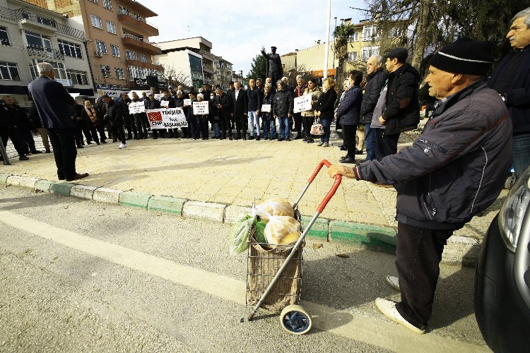 Bursa Yenişehir'de çiftçinin emeklilik sorununa çözüm çağrısı -