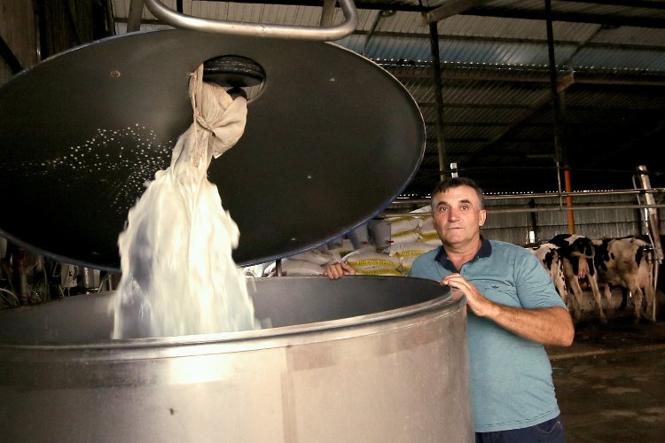 Bursa Yenişehirli üretici süte zam oranından memnun -