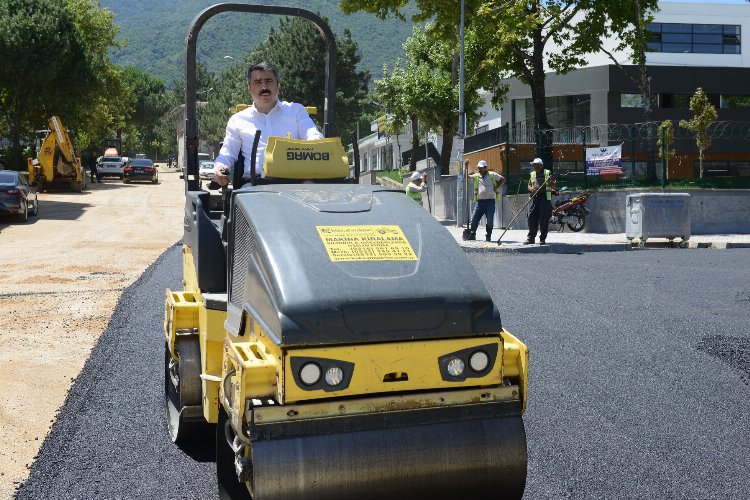 Bursa Yıldırım'da 10 ayda 32 bin ton asfalt -