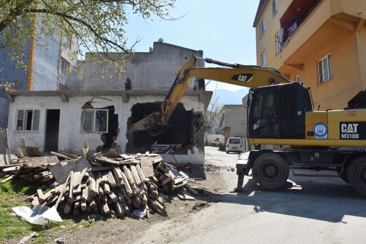 Bursa Yıldırım'da 137 kaçak yapı yıkıldı -
