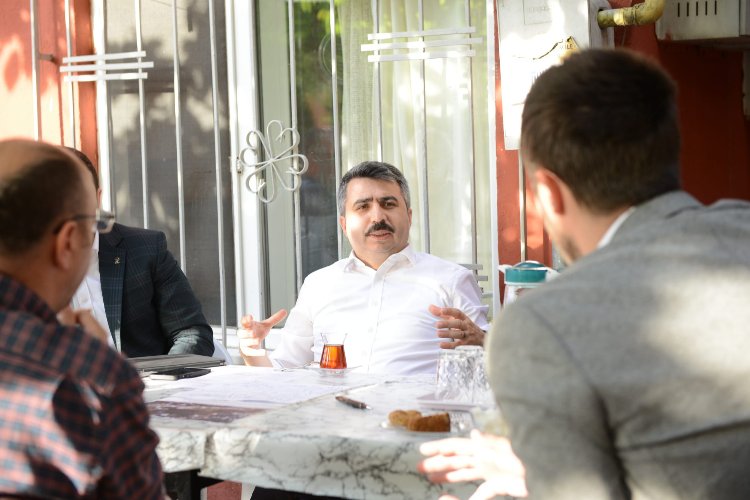 Bursa Yıldırım'da Başkan Yılmaz ev ziyaretlerine devam ediyor -