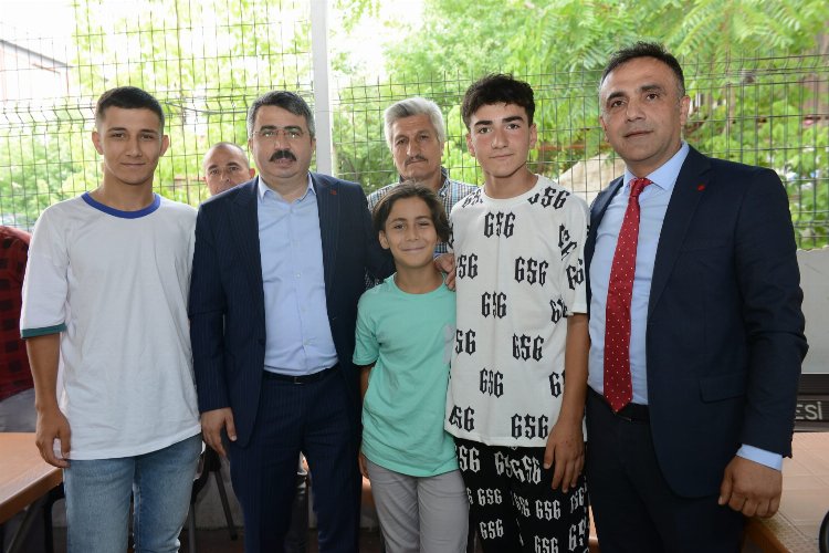 Bursa Yıldırım'da Başkan Oktay Yılmaz'dan bayram mesaisi -