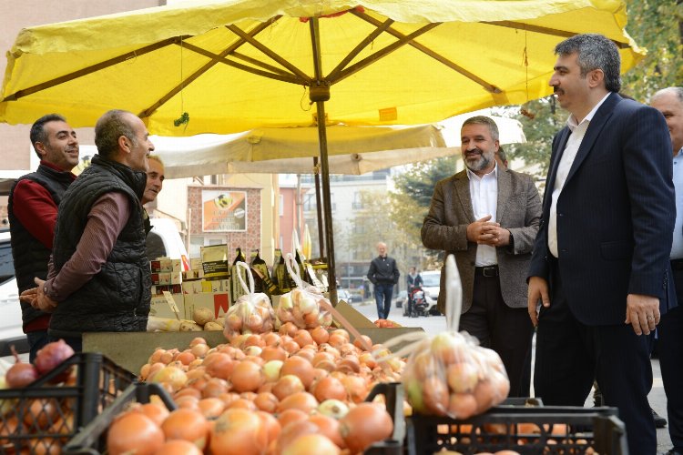 Bursa Yıldırım'da Başkan Yılmaz pazarcı esnafla buluştu -