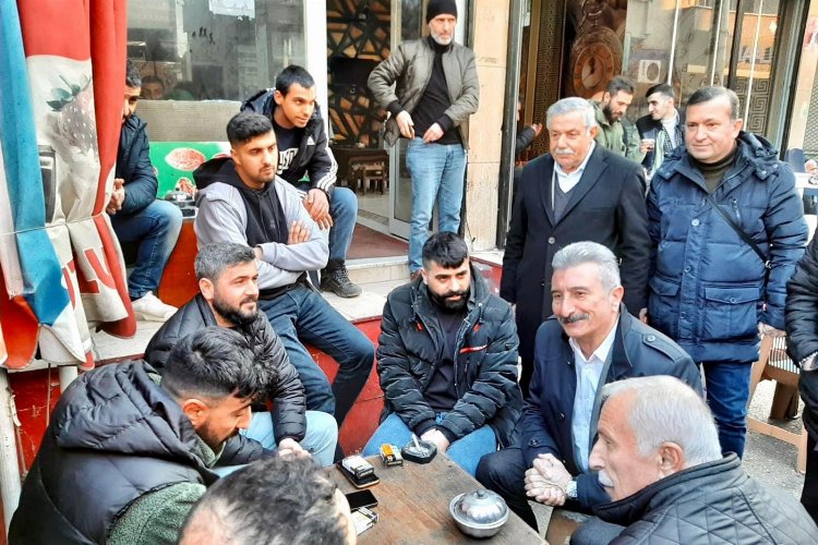 Bursa Yıldırım'da CHP'liler yılın ilk saha çalışmasını yaptı -