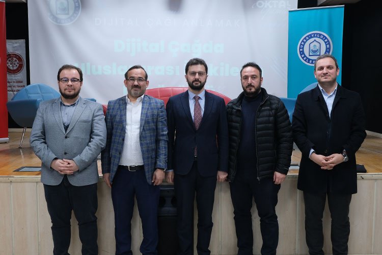 Bursa Yıldırım'da 'Dijital Çağ' seminerleri tamamlandı -