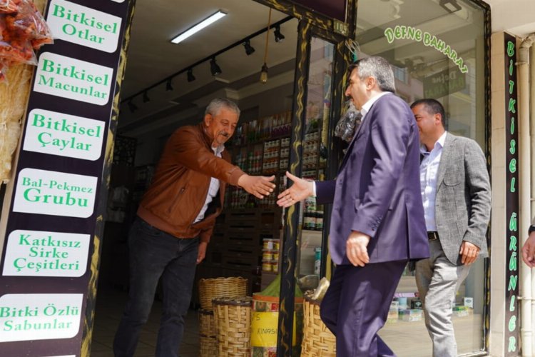 Bursa Yıldırım'da esnafa bayramlık ziyaret -