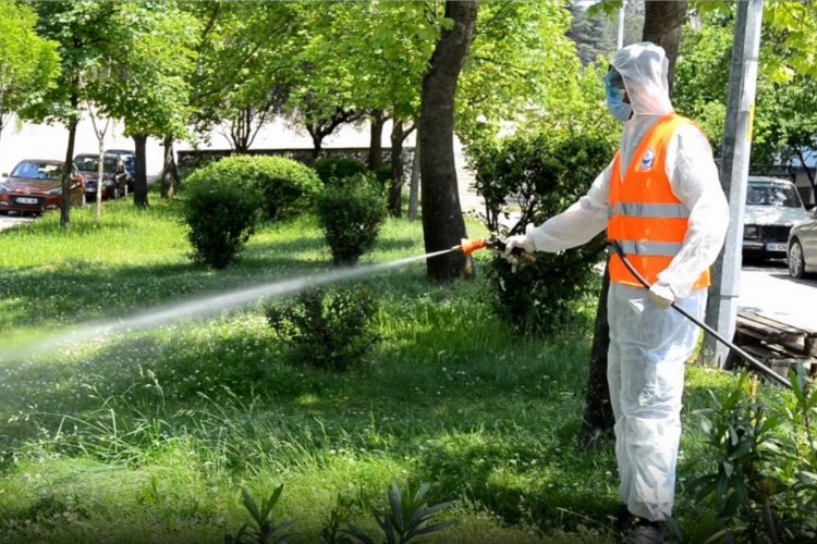 Bursa Yıldırım'da ilaçlama çalışmaları sürüyor -