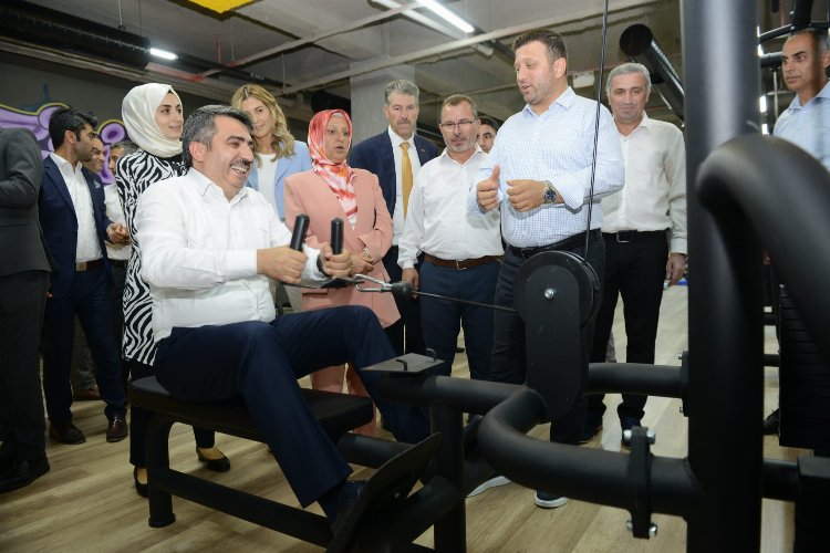 Bursa Yıldırım'da kadınlara özel spor merkezi -