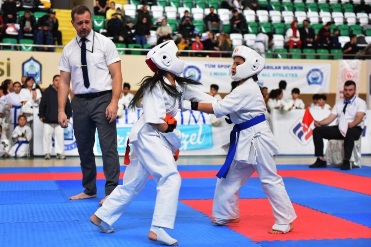 Bursa Yıldırım'da 'karate' rüzgârı -