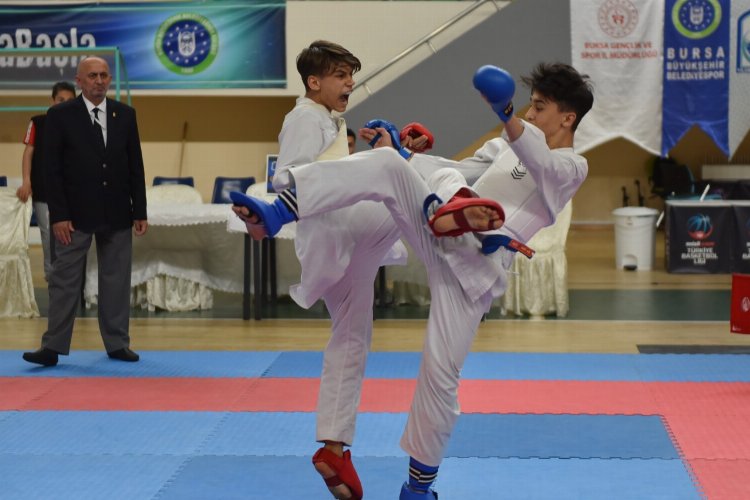 Bursa Yıldırım'da karate rüzgârı -