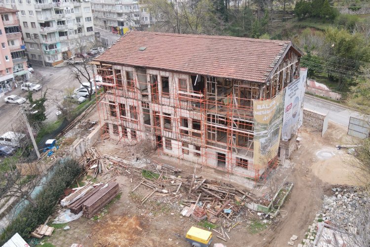 Bursa Yıldırım'da tarihi köşk ayağa kalkıyor -